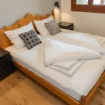 Luxescape-traumaussicht-wandergebiet-paragleiten-mountainbiken-erlebnis Card 트레펜
