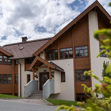 Luxescape-traumaussicht-wandergebiet-paragleiten-mountainbiken-erlebnis Card Appartamento Treffen
