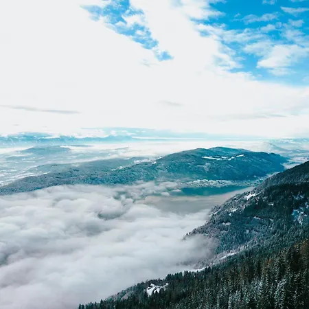 Luxescape-traumaussicht-wandergebiet-paragleiten-mountainbiken-erlebnis Card *