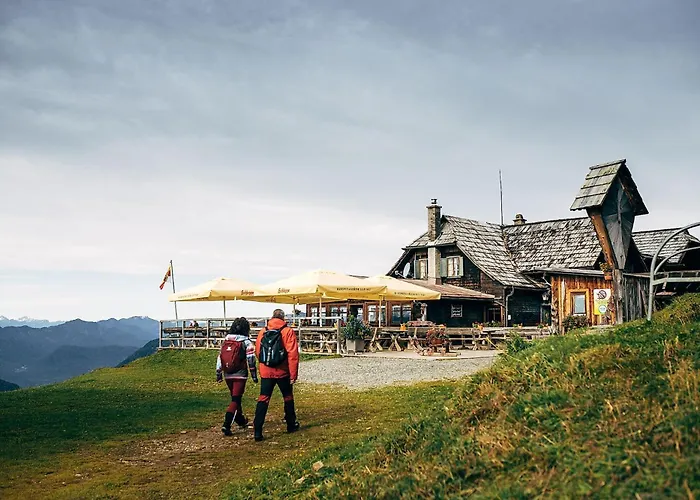 Luxescape-traumaussicht-wandergebiet-paragleiten-mountainbiken-erlebnis Card *