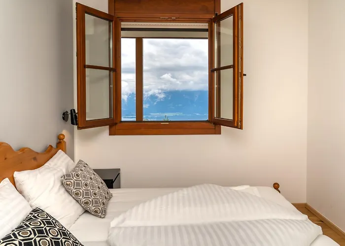 Apartment Luxescape-traumaussicht-wandergebiet-paragleiten-mountainbiken-erlebnis Card