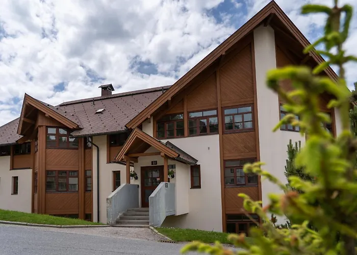 Luxescape-traumaussicht-wandergebiet-paragleiten-mountainbiken-erlebnis Card Apartment Treffen