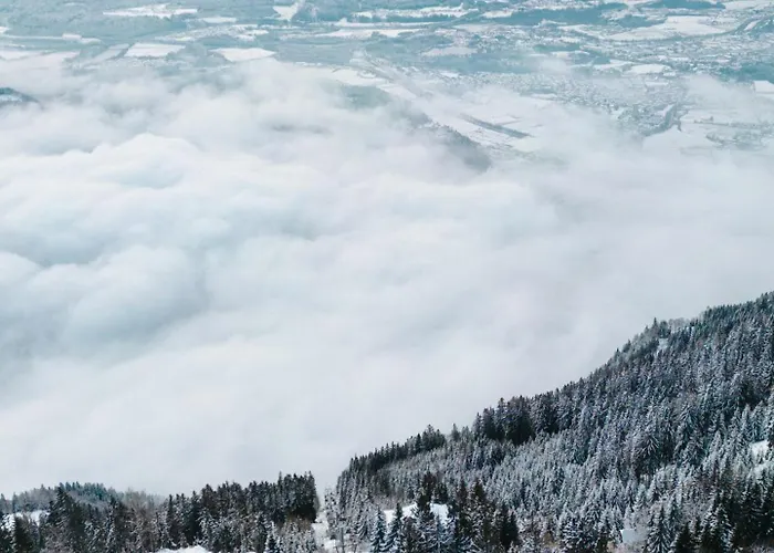 Luxescape-traumaussicht-wandergebiet-paragleiten-mountainbiken-erlebnis Card