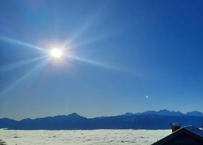 Luxescape-traumaussicht-wandergebiet-paragleiten-mountainbiken-erlebnis Card * Treffen