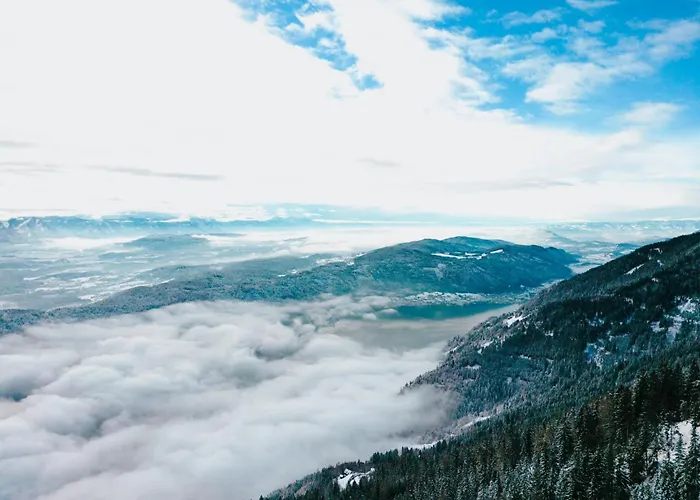 Luxescape-traumaussicht-wandergebiet-paragleiten-mountainbiken-erlebnis Card *